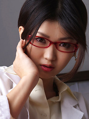 Noriko Kijima Asian is erotic doctor with red fishnets and specs