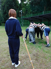 Arousing and hot An Umemiya gives head out