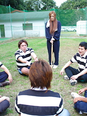 Arousing and hot An Umemiya gives head out