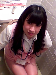 Japanese Toilet Pissing