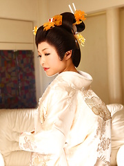 Sexy Japanese darling Yui Ayana gets teased