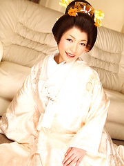 Sexy Japanese darling Yui Ayana gets teased