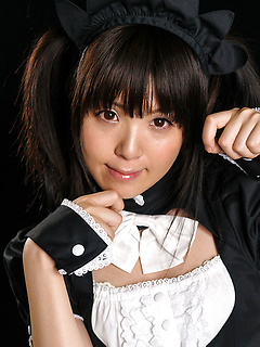 mature model Sakura Sena